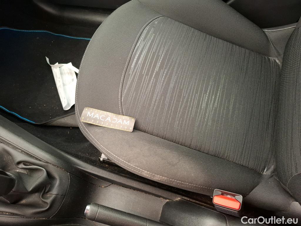  Peugeot  208  Affaire Premium 1.5 HDi 100CV BVM5 E6dT #60