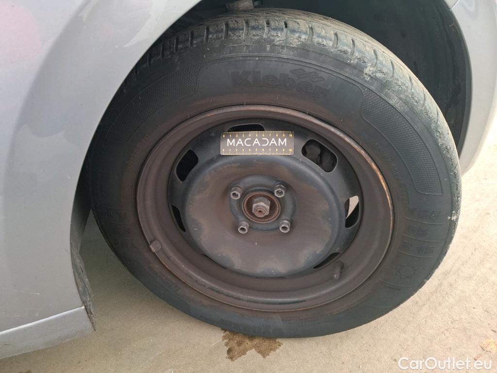  Peugeot  208  Affaire Premium 1.5 HDi 100CV BVM5 E6dT #44