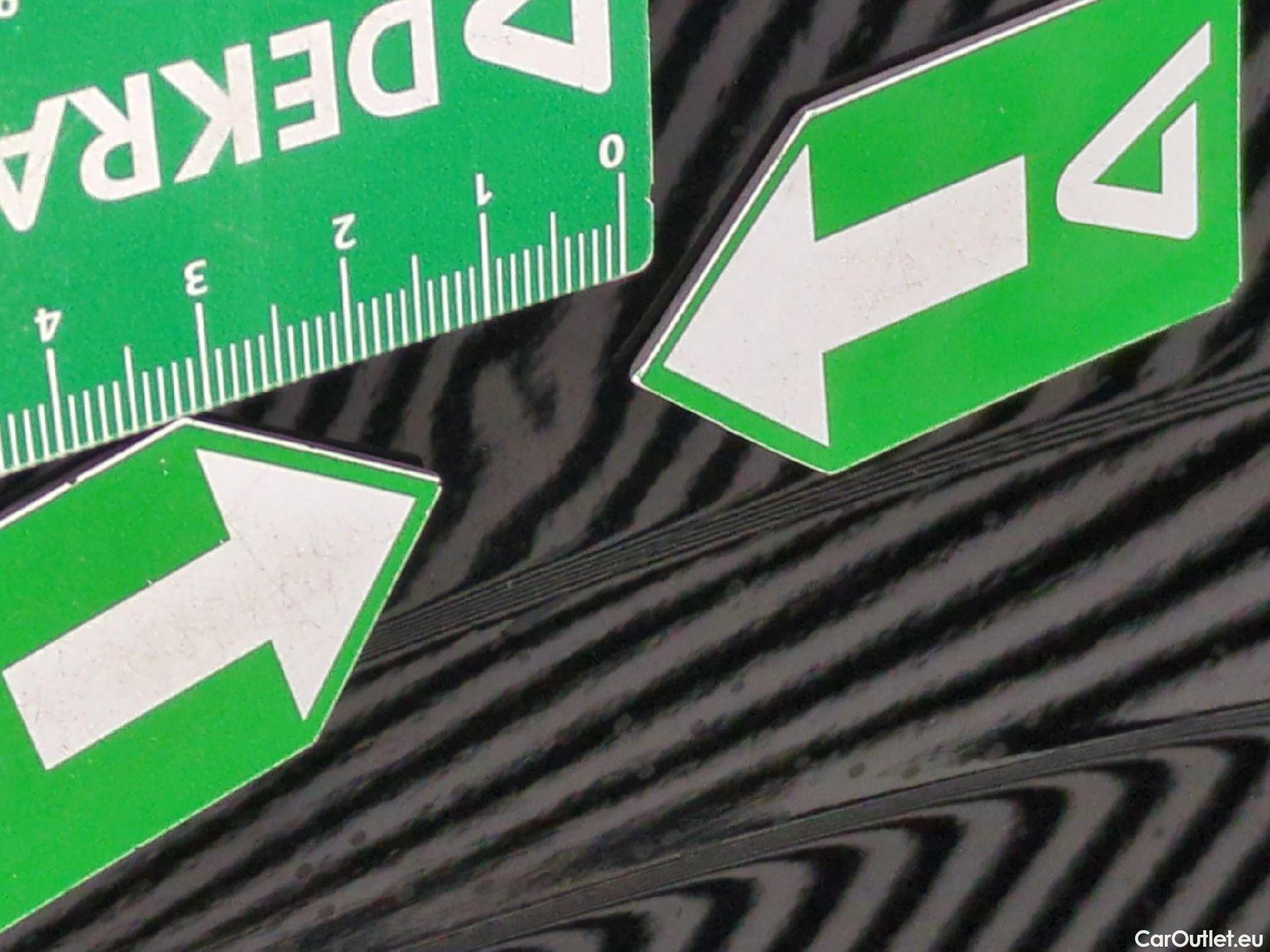  Peugeot  208  Allure Pack 1.2 PureTech 100CV BVA8 E6d #24