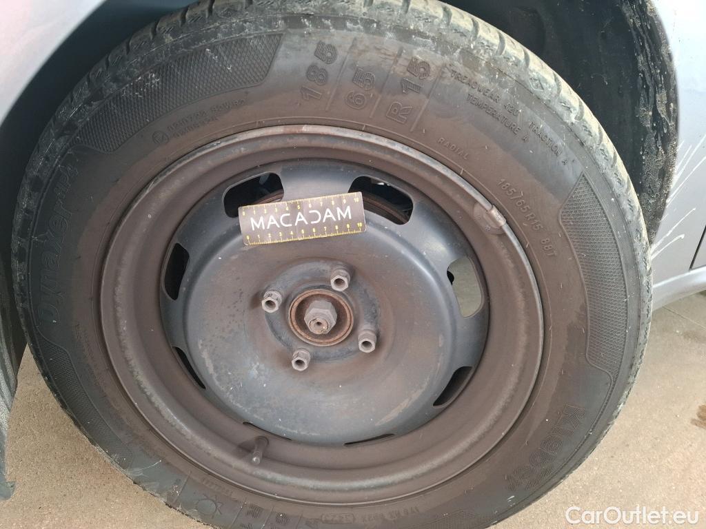  Peugeot  208  Affaire Premium 1.5 HDi 100CV BVM5 E6dT #51