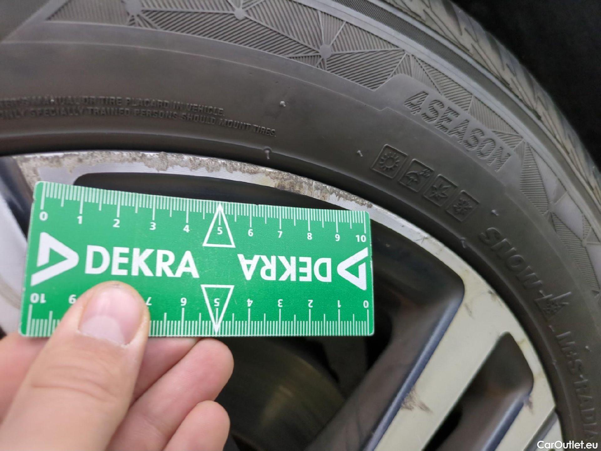  Peugeot  208  Allure Pack 1.2 PureTech 100CV BVA8 E6d #11