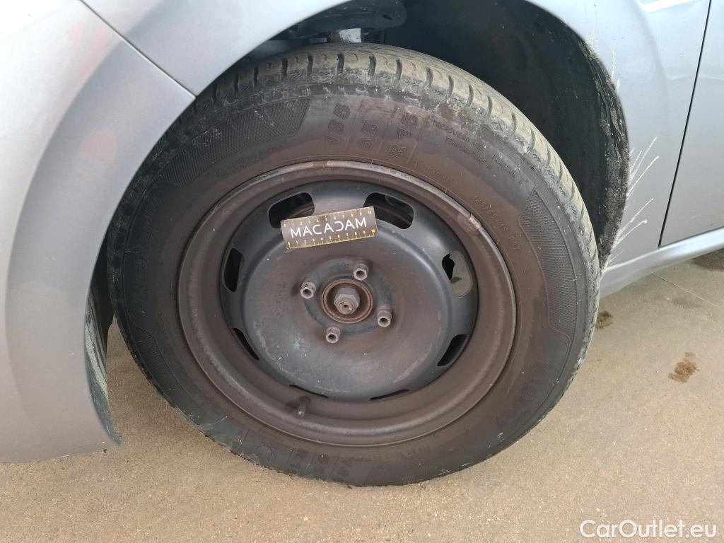  Peugeot  208  Affaire Premium 1.5 HDi 100CV BVM5 E6dT #50