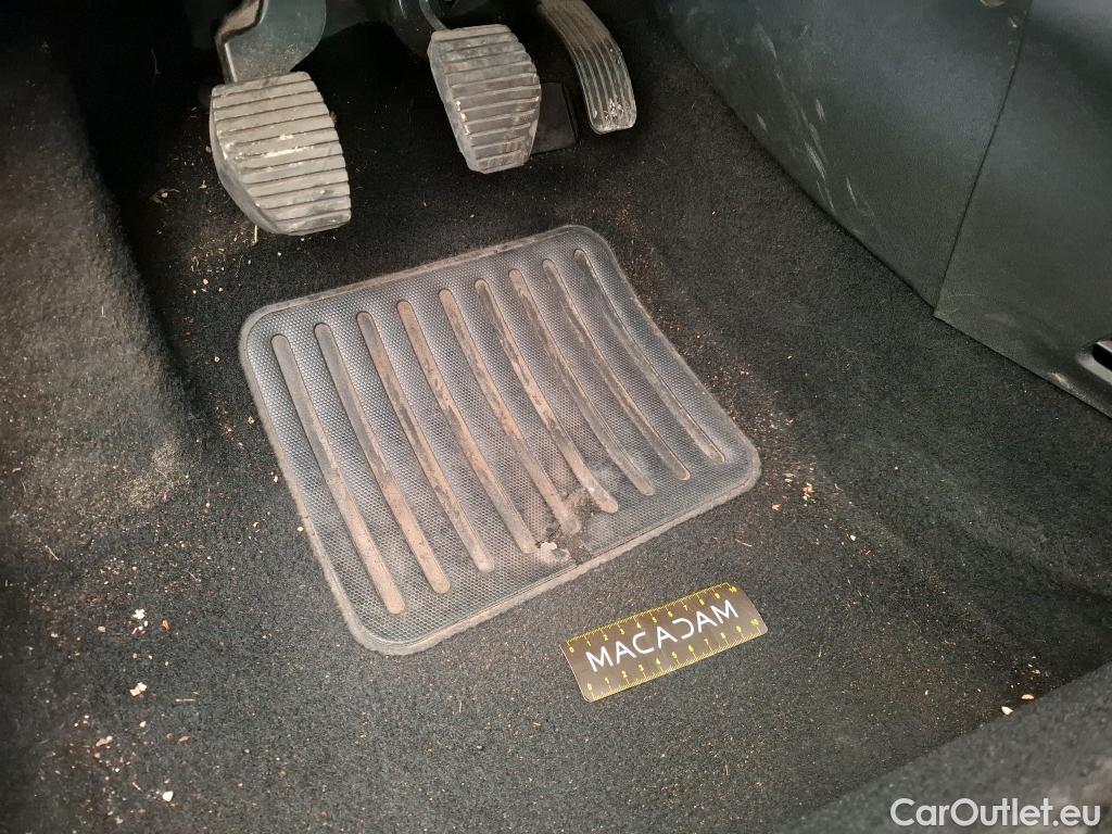  Peugeot  208  Affaire Premium 1.5 HDi 100CV BVM5 E6dT #38