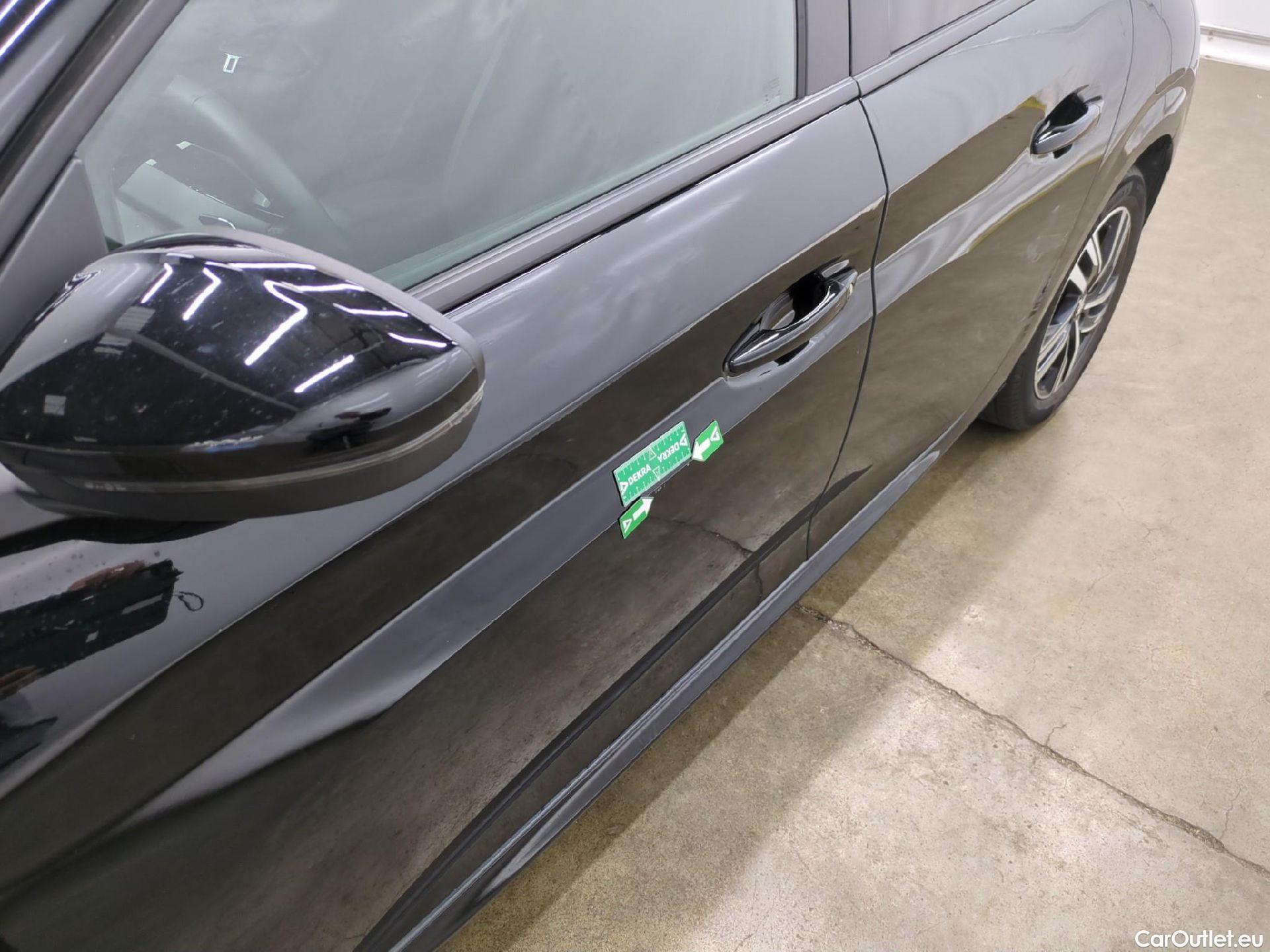  Peugeot  208  Allure Pack 1.2 PureTech 100CV BVA8 E6d #47