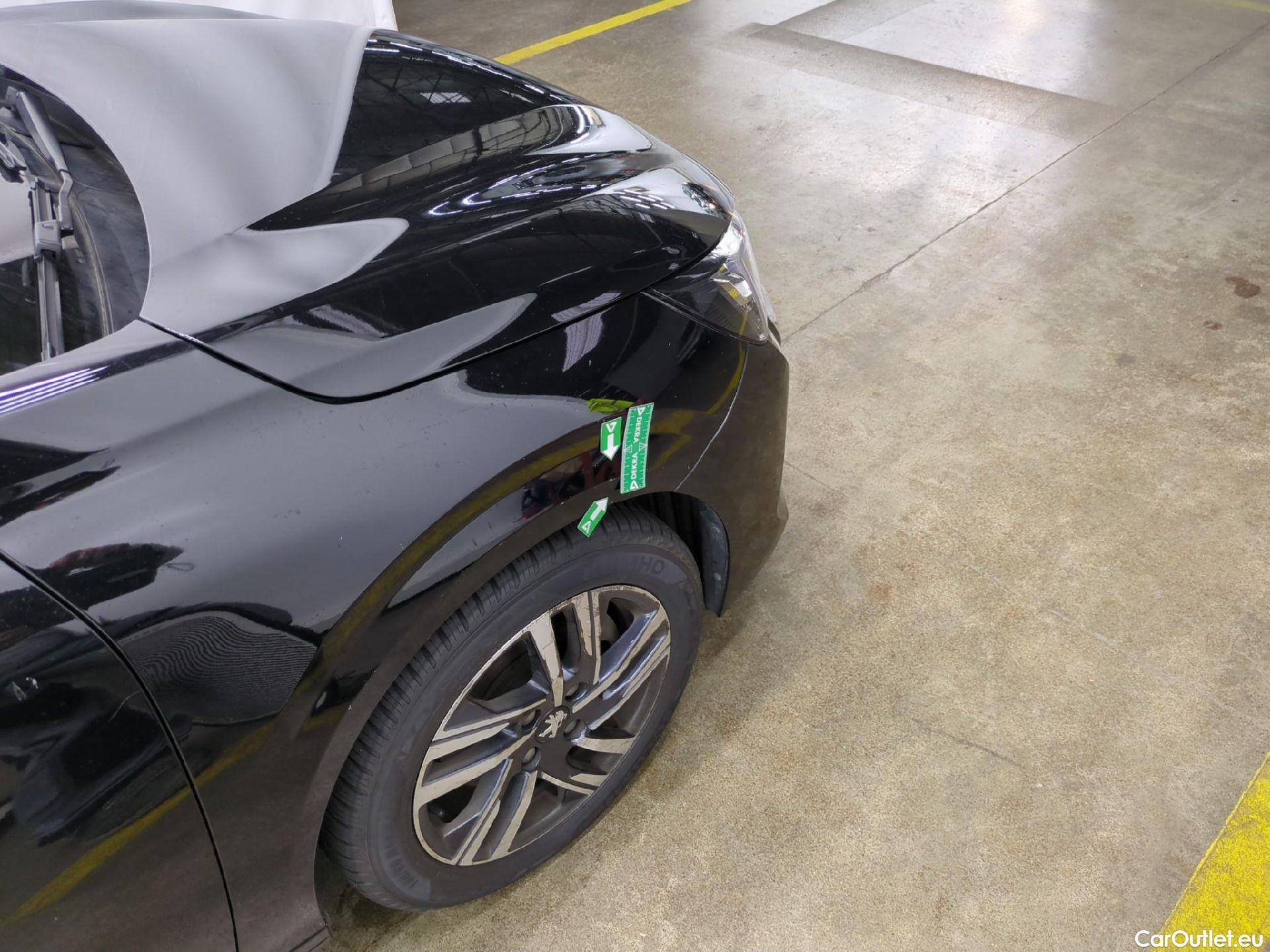  Peugeot  208  Allure Pack 1.2 PureTech 100CV BVA8 E6d #34