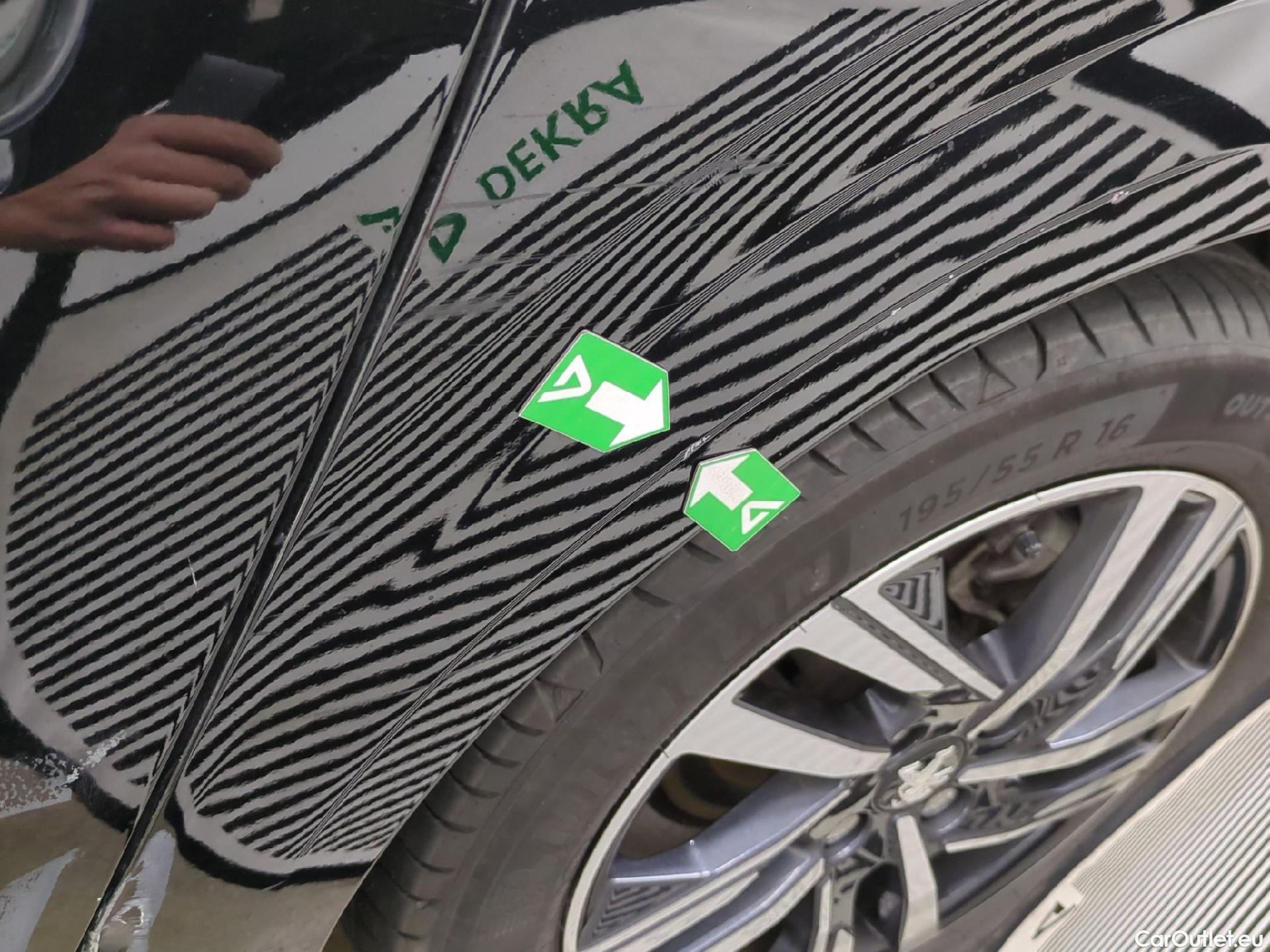  Peugeot  208  Allure Pack 1.2 PureTech 100CV BVA8 E6d #56