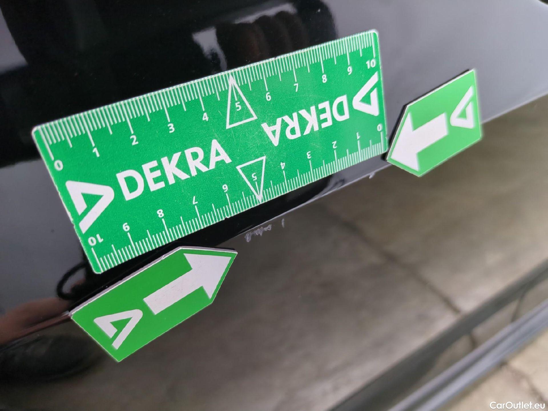  Peugeot  208  Allure Pack 1.2 PureTech 100CV BVA8 E6d #48