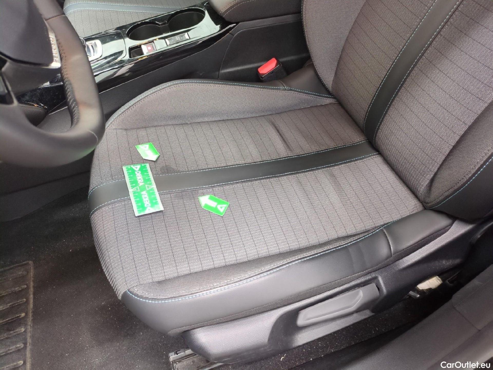  Peugeot  208  Allure Pack 1.2 PureTech 100CV BVA8 E6d #2