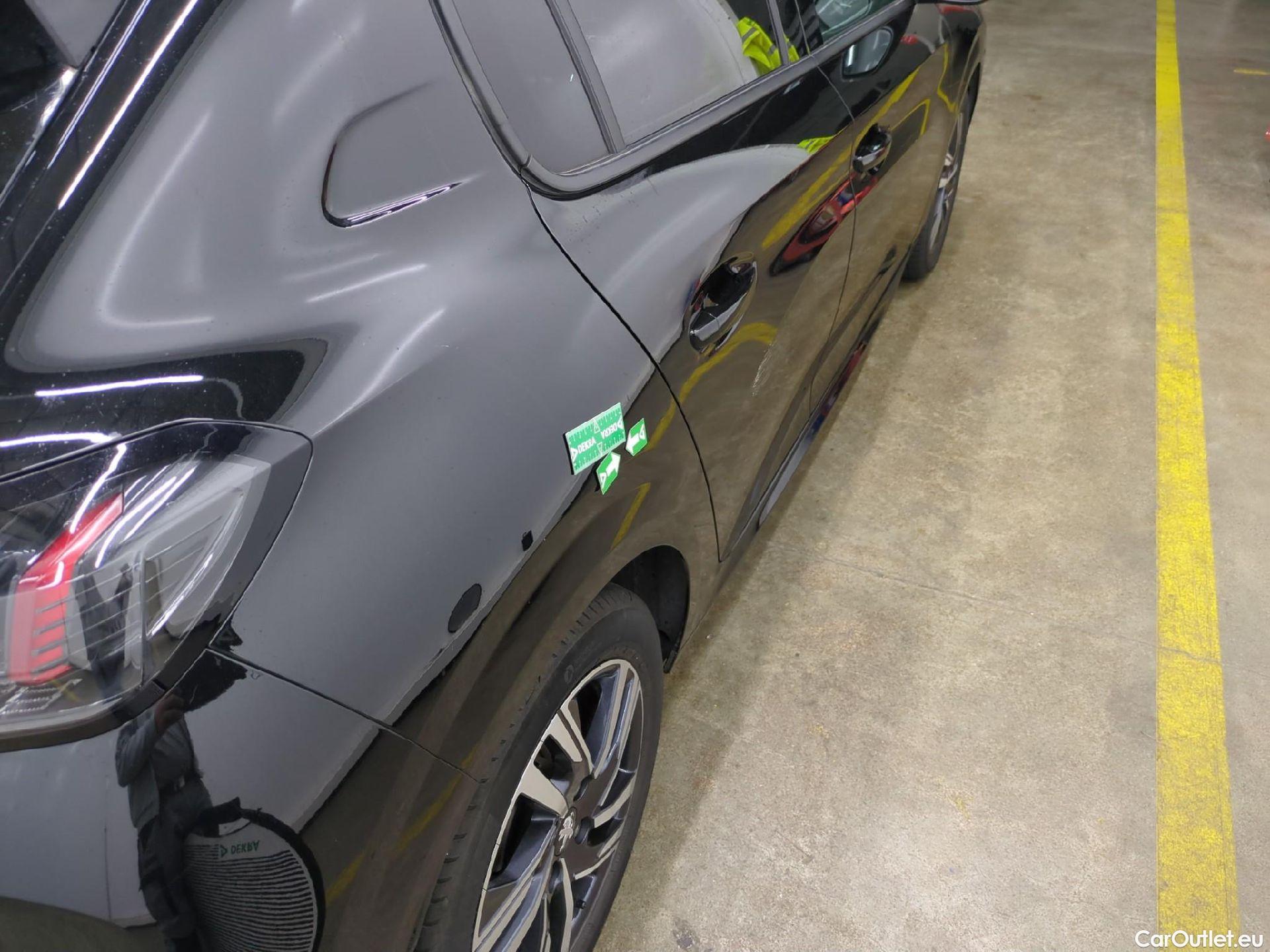  Peugeot  208  Allure Pack 1.2 PureTech 100CV BVA8 E6d #23