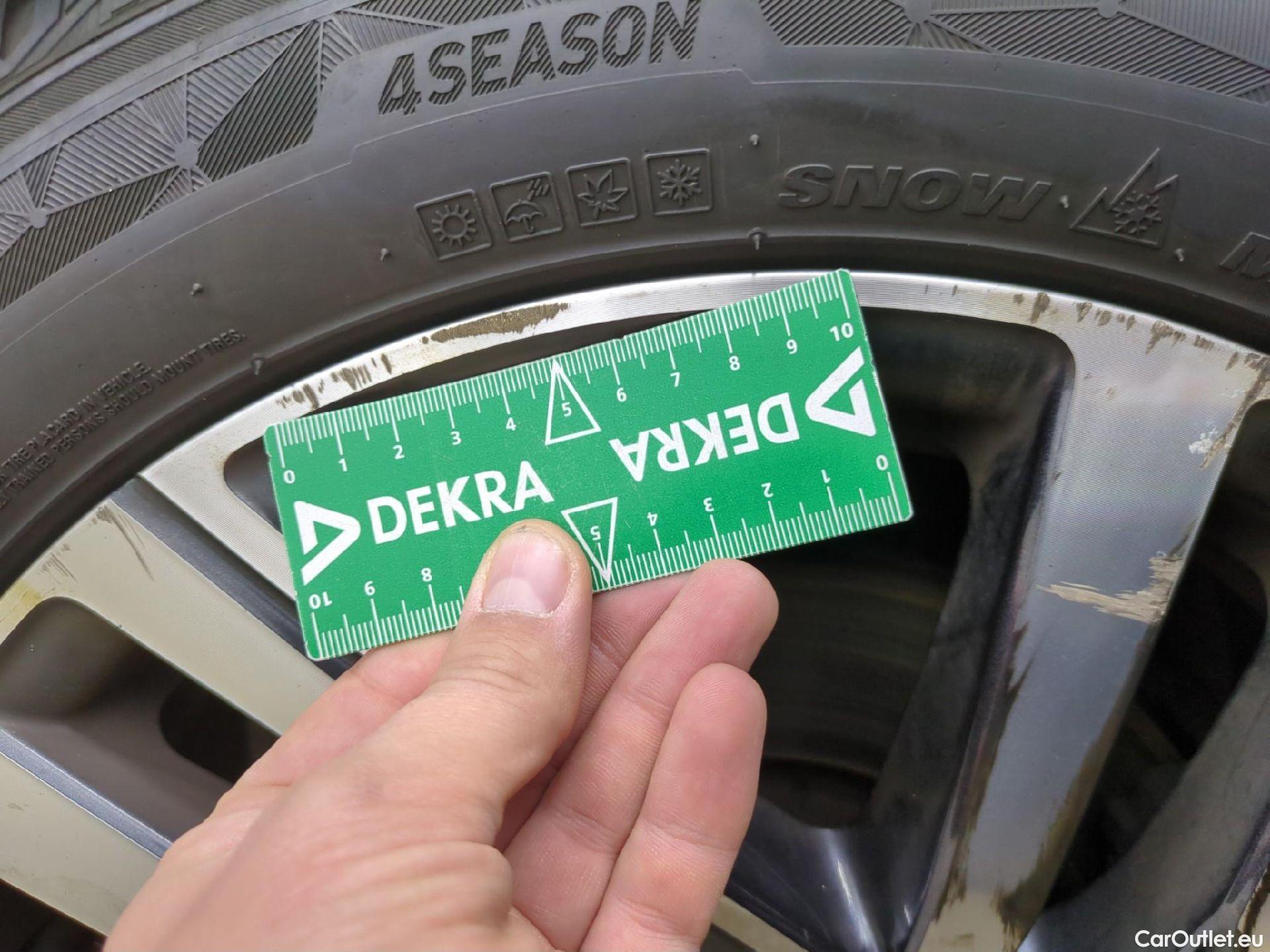  Peugeot  208  Allure Pack 1.2 PureTech 100CV BVA8 E6d #8