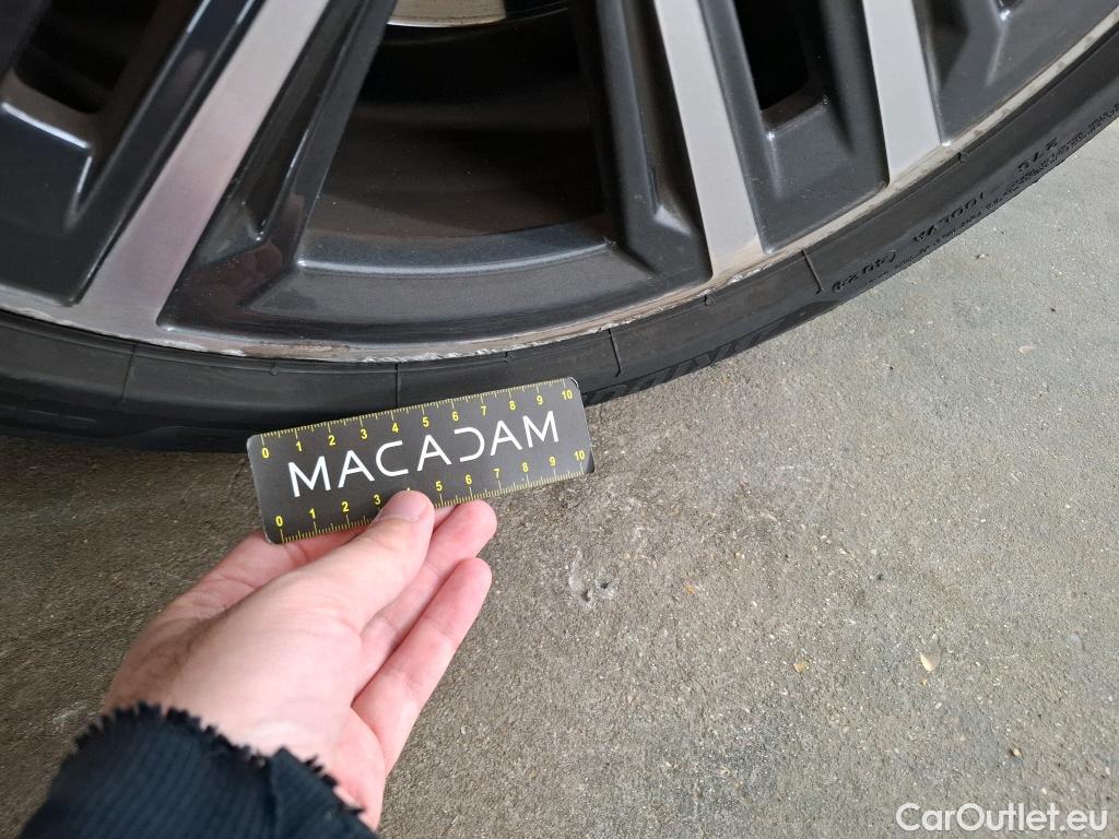  Bmw  Serie 1 BMW Série 1 / 2019 / 5P / Berline 116i DKG7 Business Design #7