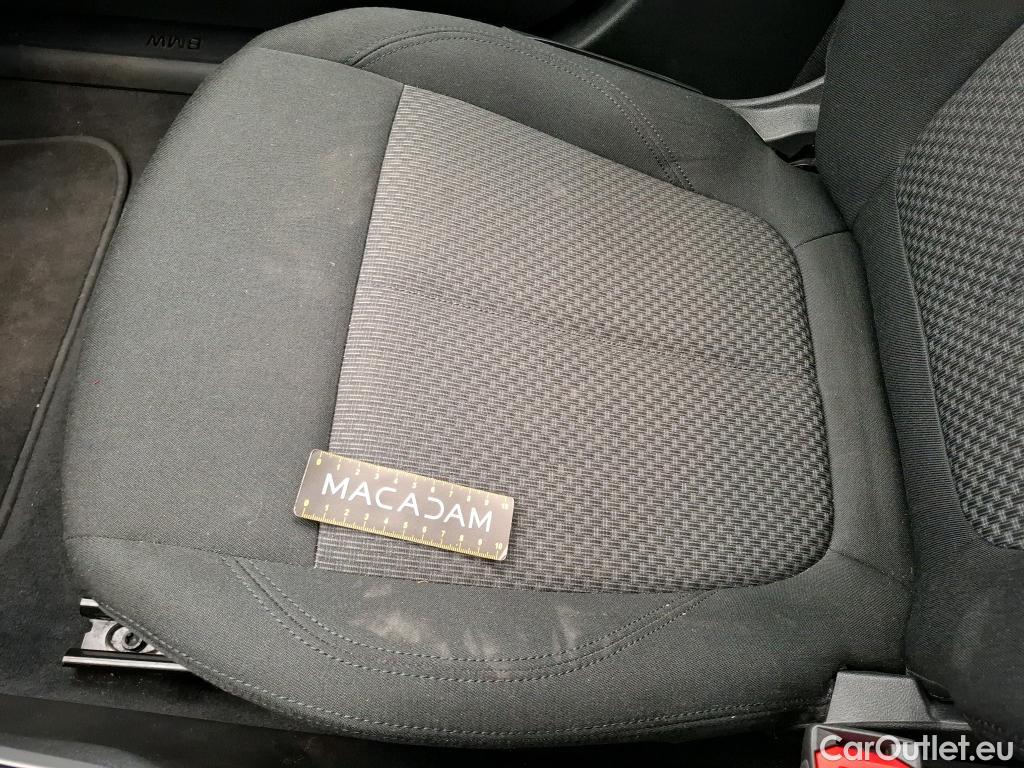  Bmw  Serie 1 BMW Série 1 / 2019 / 5P / Berline 116i DKG7 Business Design #16