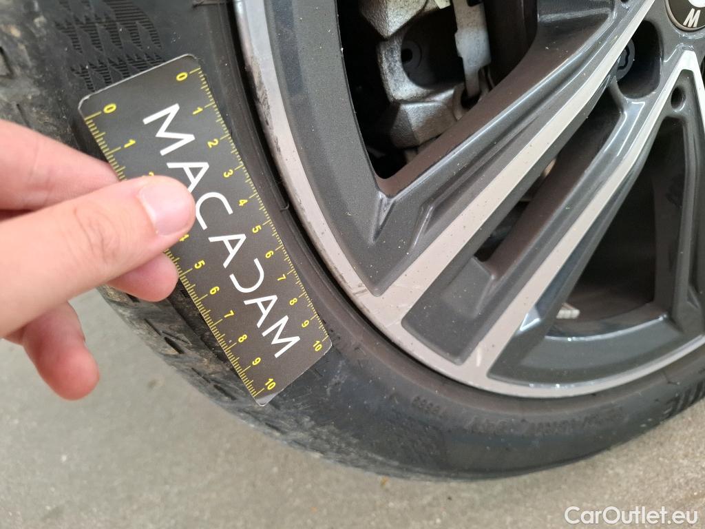  Bmw  Serie 1 BMW Série 1 / 2019 / 5P / Berline 116i DKG7 Business Design #9