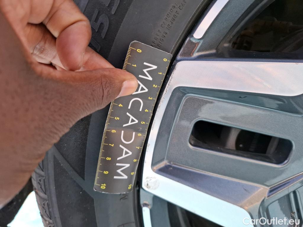  Hyundai  Santa Fe HYUNDAI  / 2020 / 5P / SUV 1.6 T-GDI 265 PHEV HTRAC EXECUTIVE AUTO #69