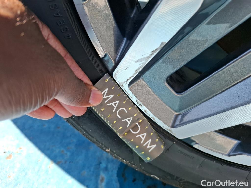  Hyundai  Santa Fe HYUNDAI  / 2020 / 5P / SUV 1.6 T-GDI 265 PHEV HTRAC EXECUTIVE AUTO #70