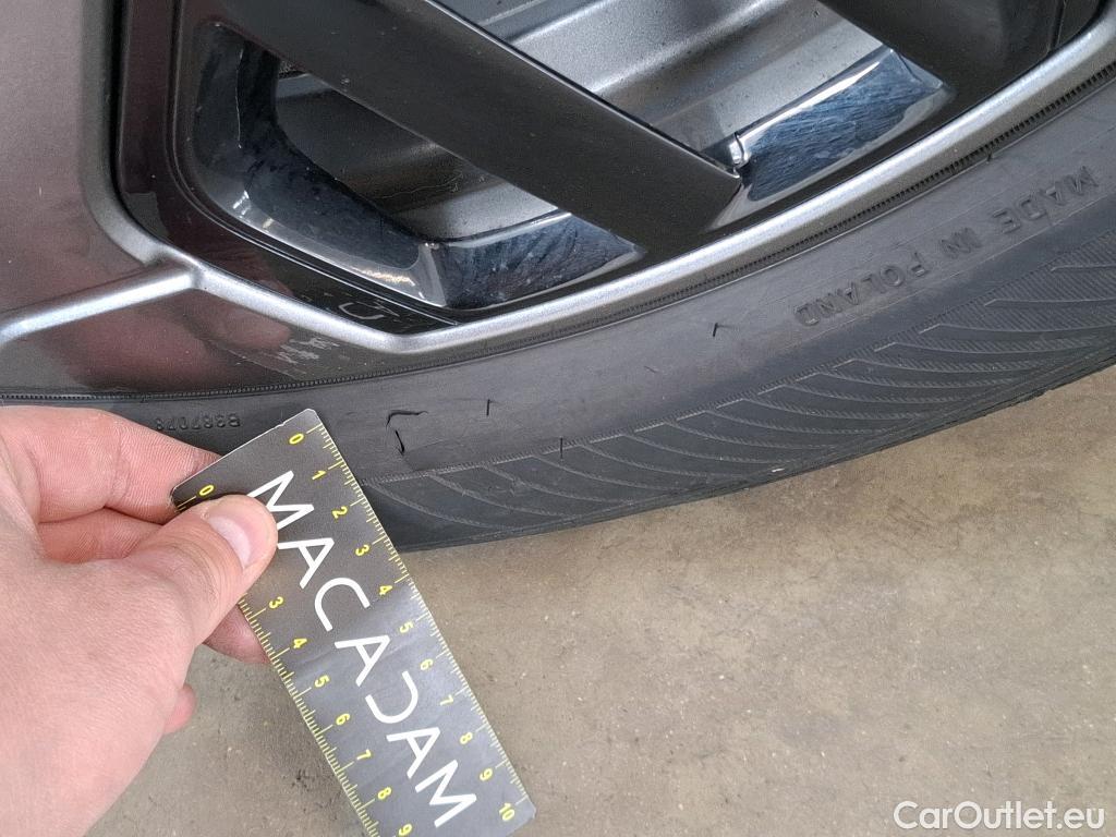  Citroen  C4  Berline Feel Pack 1.2 PureTech 130CV BVA8 6E #9