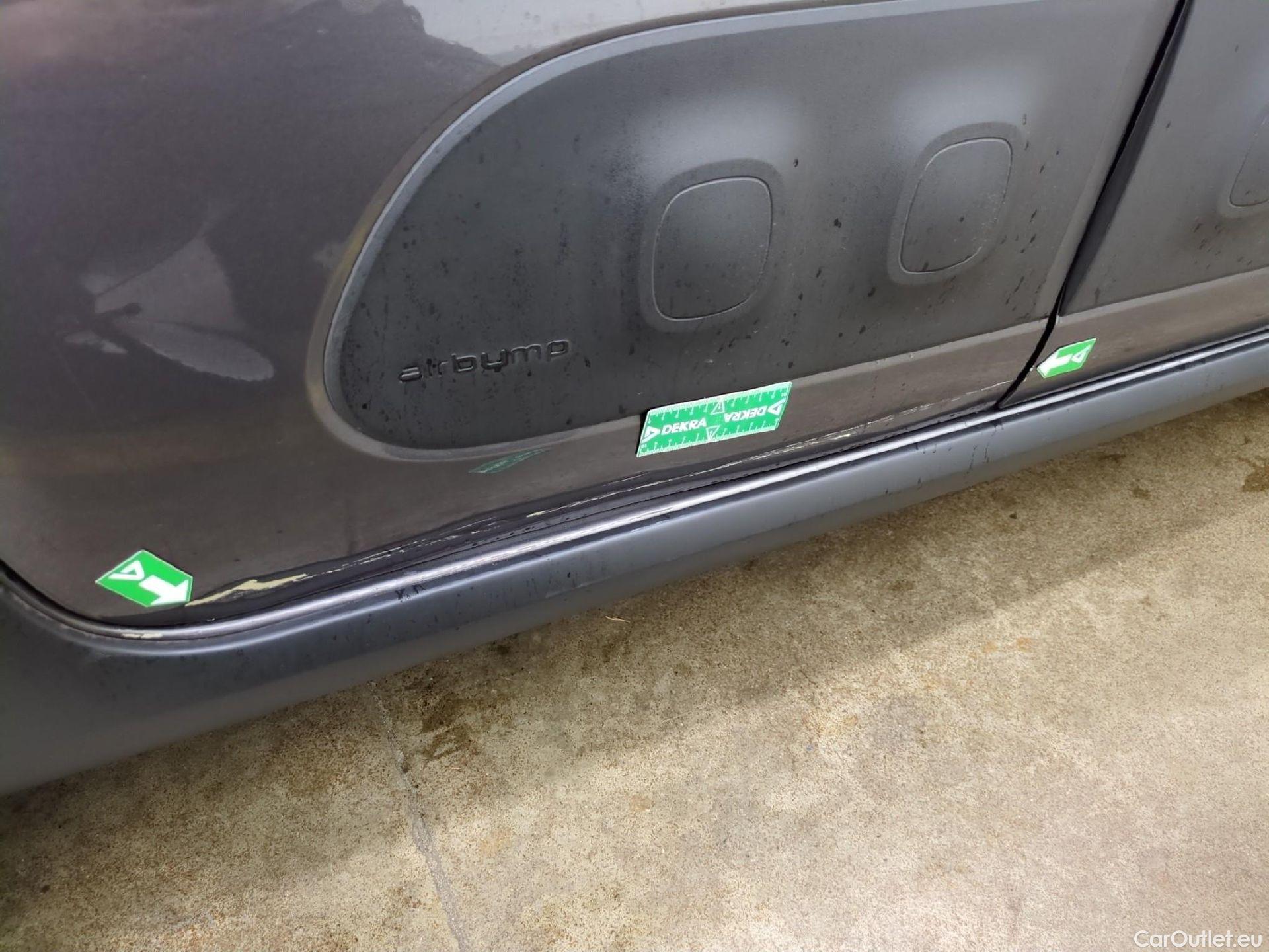  Citroen  C3 CITROEN  / 2016 / 5P / Berline PureTech 110 S&S BVM6 Shine Business #2