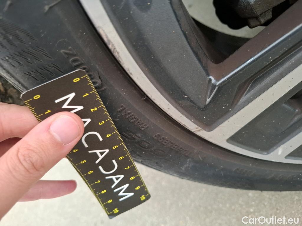  Bmw  Serie 1 BMW Série 1 / 2019 / 5P / Berline 116i DKG7 Business Design #3