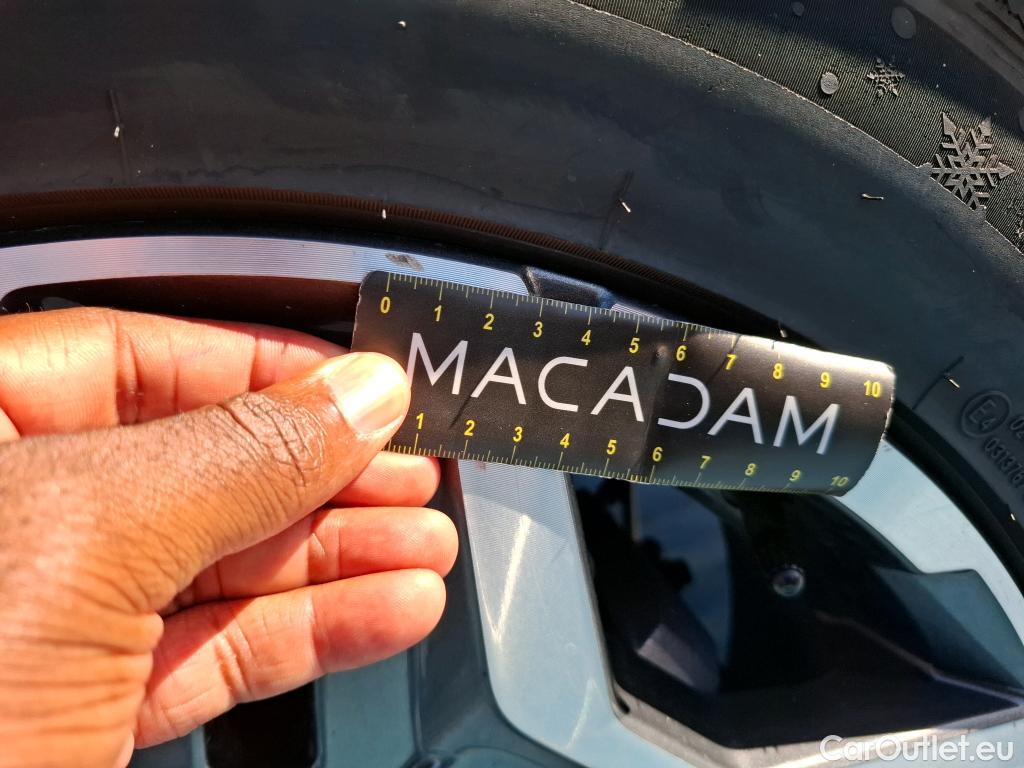  Hyundai  Santa Fe HYUNDAI  / 2020 / 5P / SUV 1.6 T-GDI 265 PHEV HTRAC EXECUTIVE AUTO #128