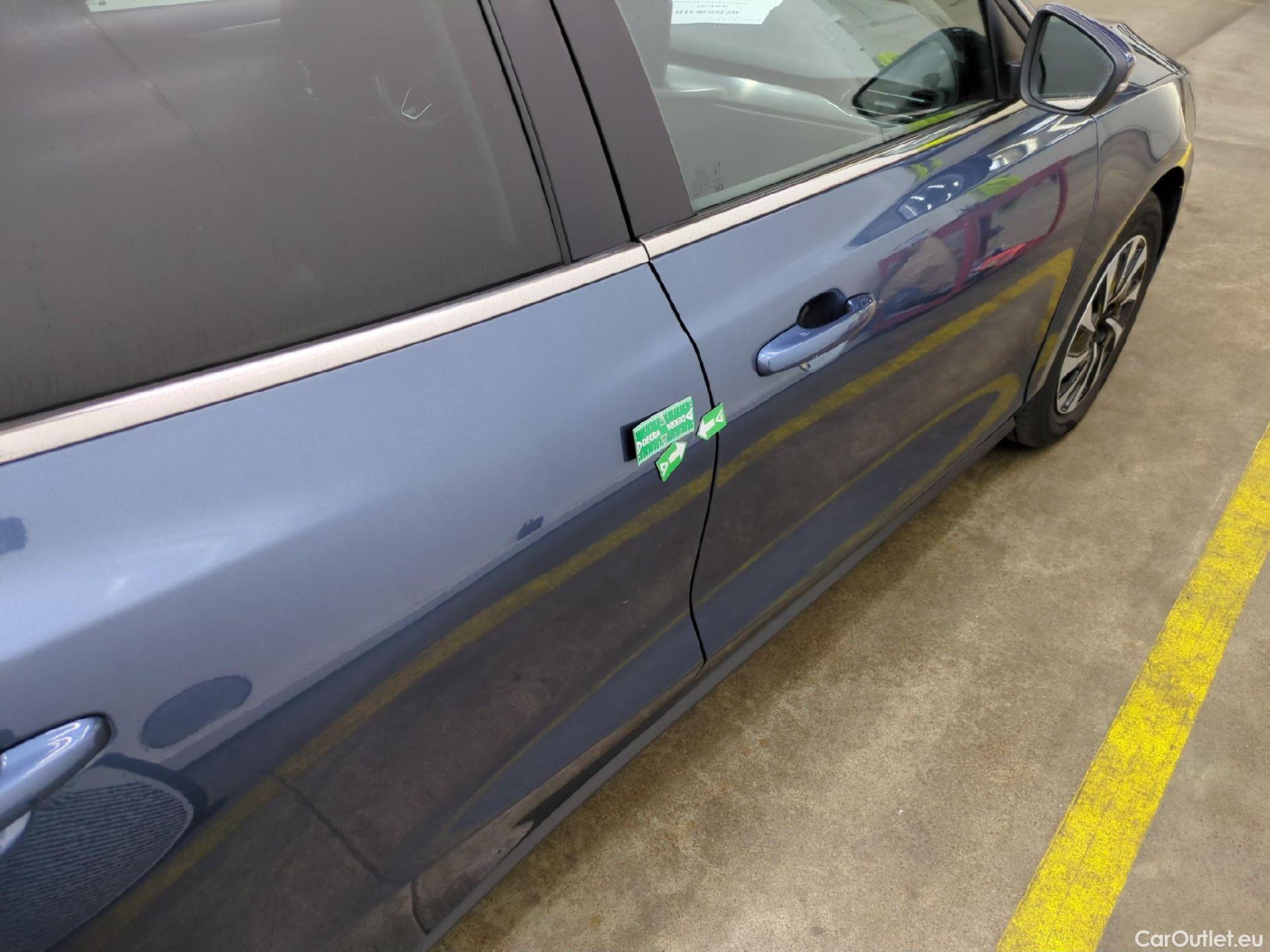  Ford  Focus FORD  SW / 2021 / 5P / Break 1.0 Flexi mHEV 125 Titani X Busin Pshift #6