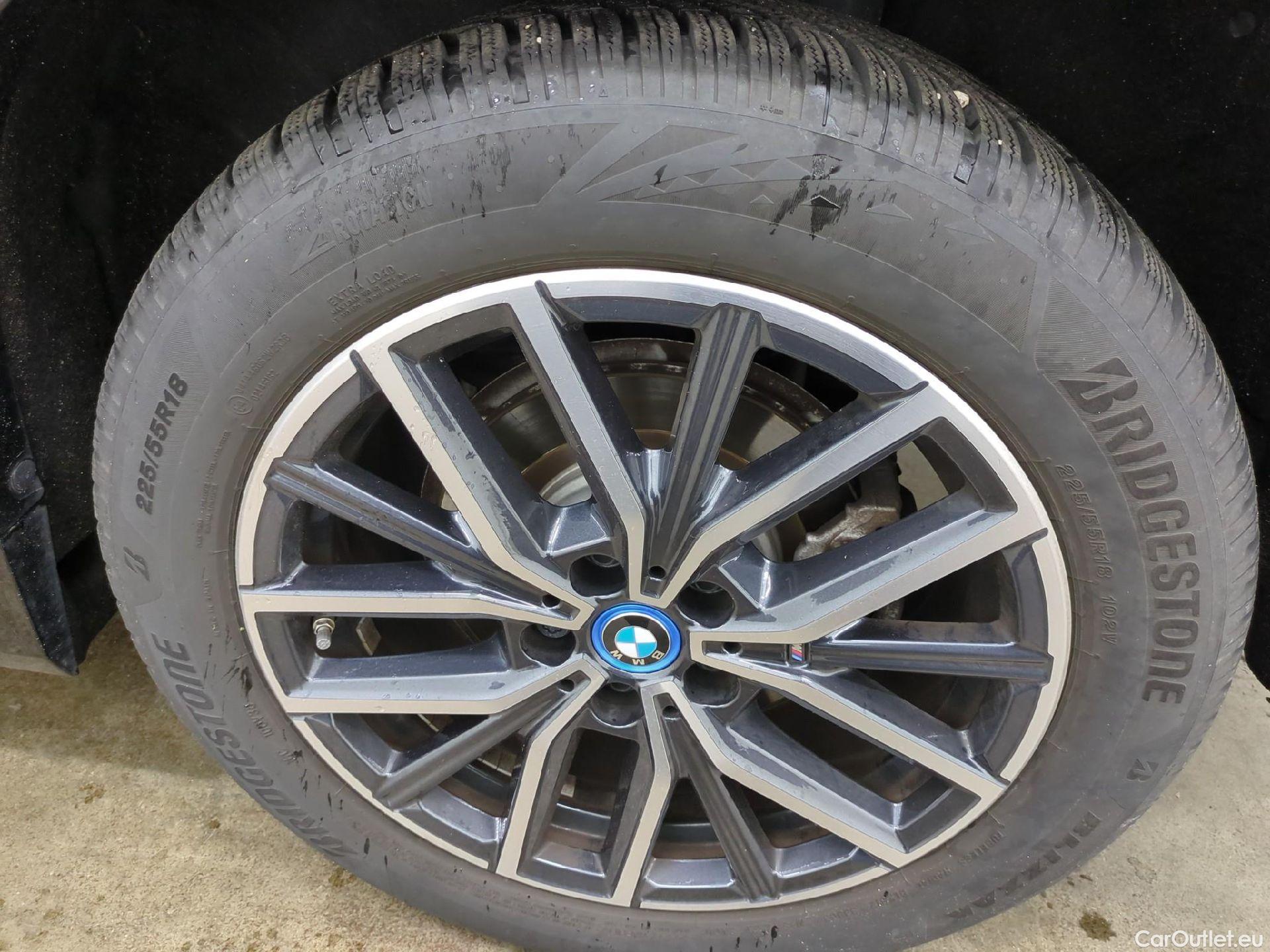  Bmw  X1 BMW  / 2022 / 5P / SUV xDrive25e M Sport DKG7 #3