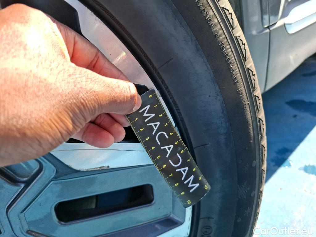  Hyundai  Santa Fe HYUNDAI  / 2020 / 5P / SUV 1.6 T-GDI 265 PHEV HTRAC EXECUTIVE AUTO #61