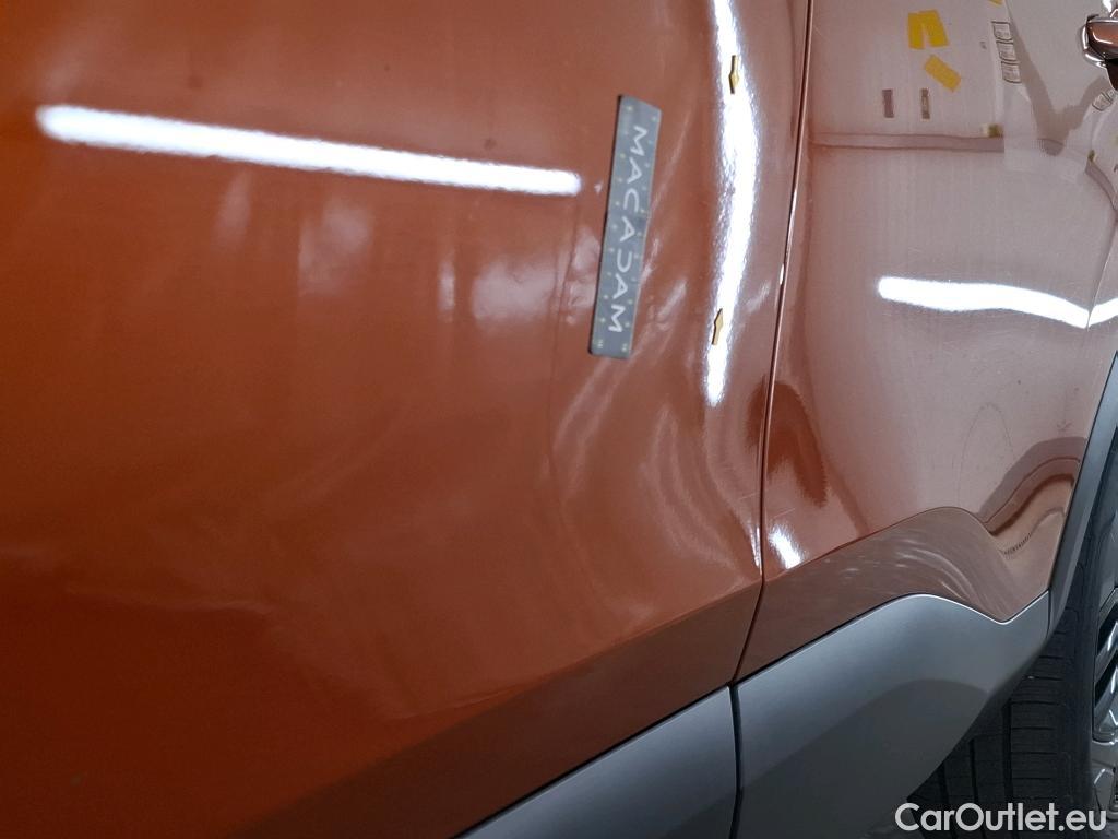  Citroen  C4  Berline Feel Pack 1.2 PureTech 130CV BVA8 6E #2