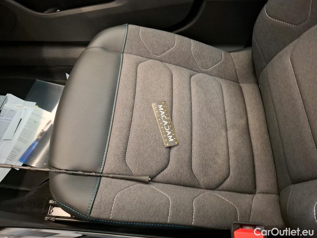  Citroen  C4  Berline Feel Pack 1.2 PureTech 130CV BVA8 6E #19