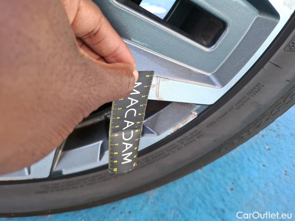  Hyundai  Santa Fe HYUNDAI  / 2020 / 5P / SUV 1.6 T-GDI 265 PHEV HTRAC EXECUTIVE AUTO #84