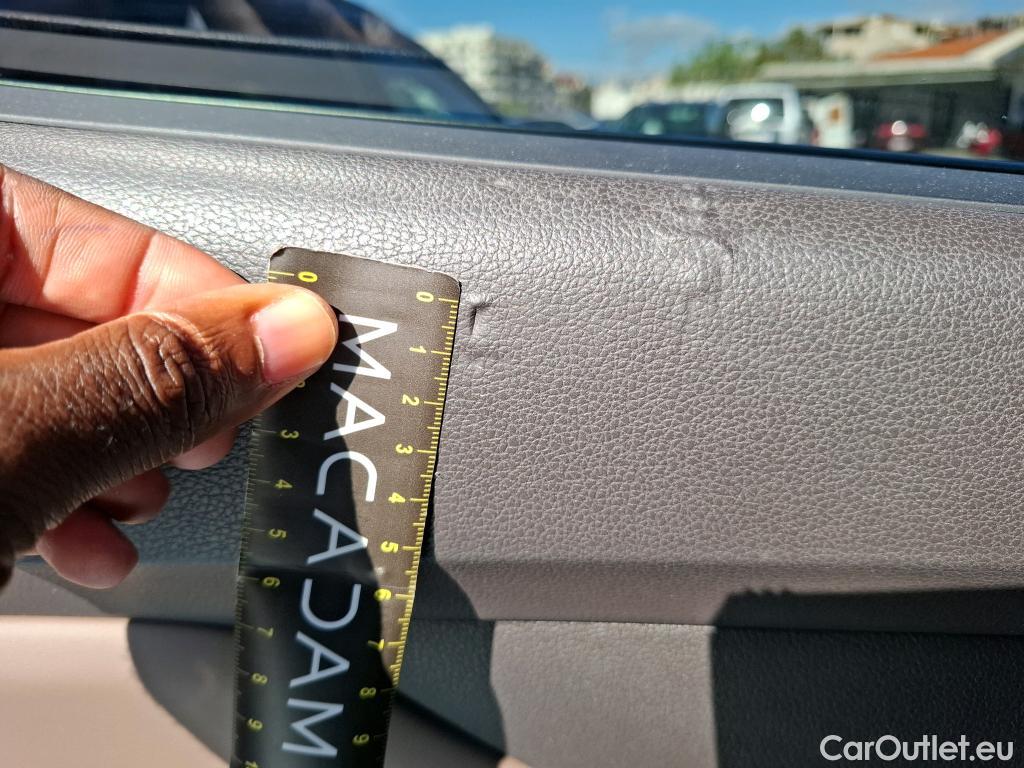  Hyundai  Santa Fe HYUNDAI  / 2020 / 5P / SUV 1.6 T-GDI 265 PHEV HTRAC EXECUTIVE AUTO #9