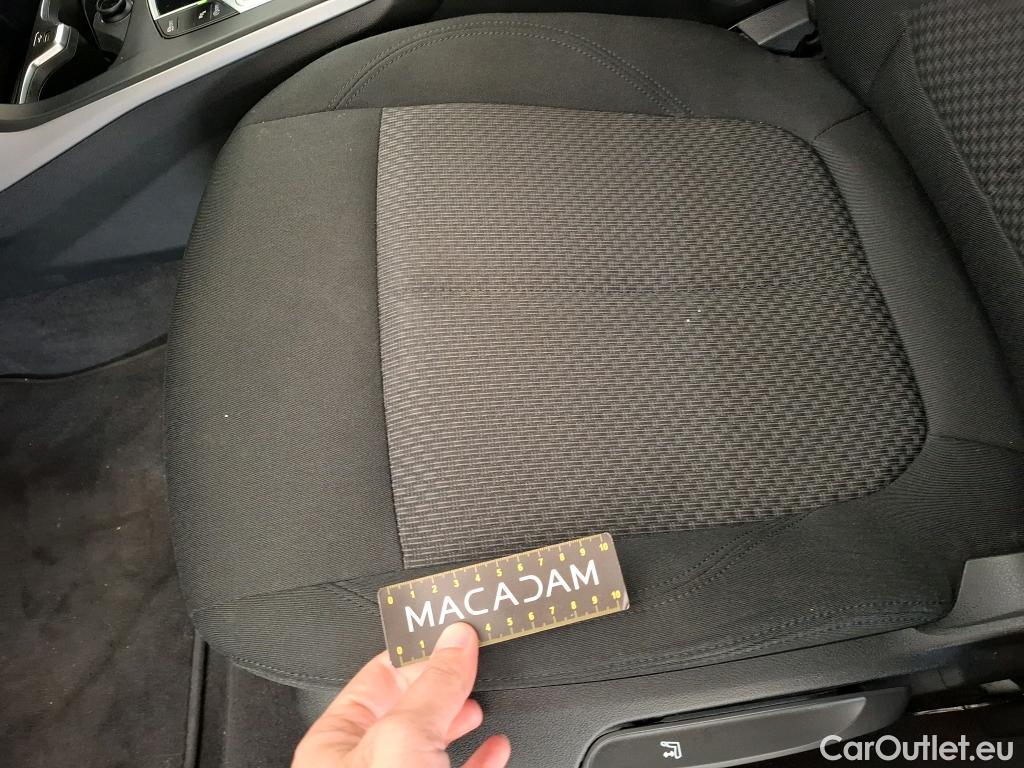  Bmw  Serie 1 BMW Série 1 / 2019 / 5P / Berline 116i DKG7 Business Design #17