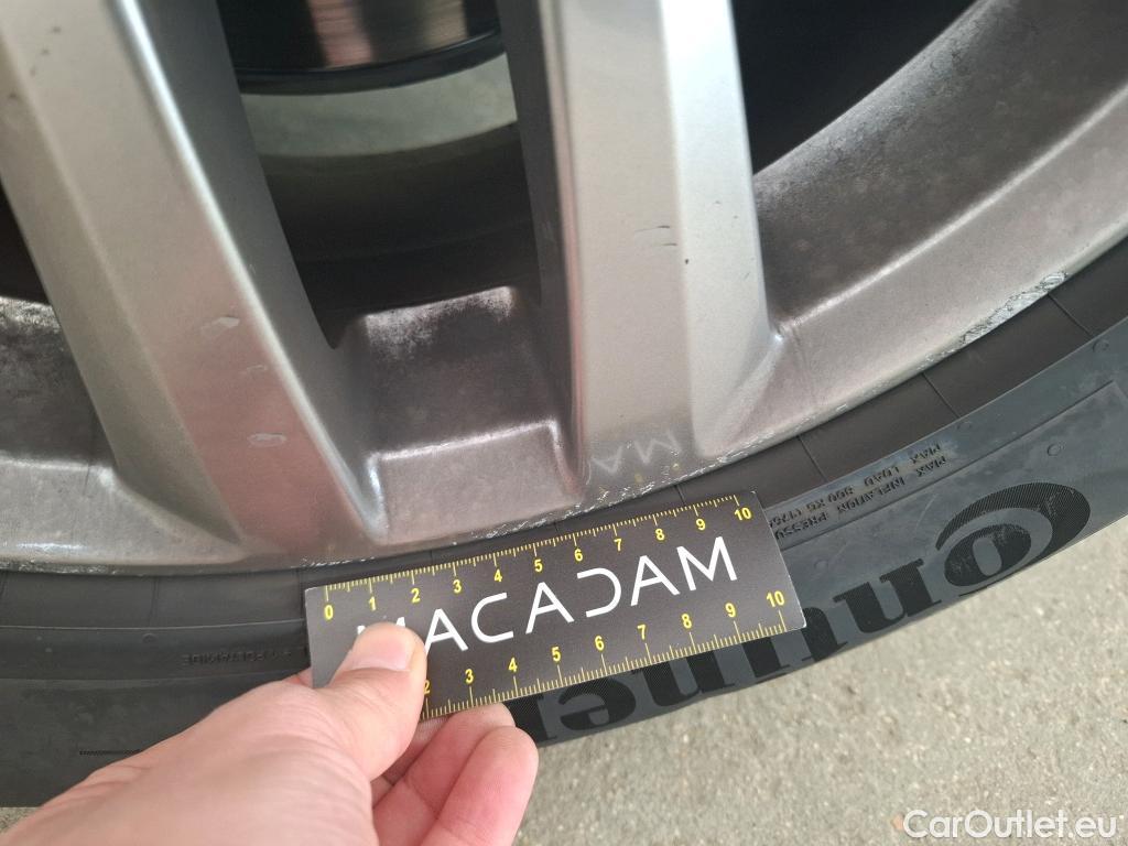  Lexus  NX LEXUS  / 2017 / 5P / SUV 2.5 300H Luxe 4WD AUTO #16