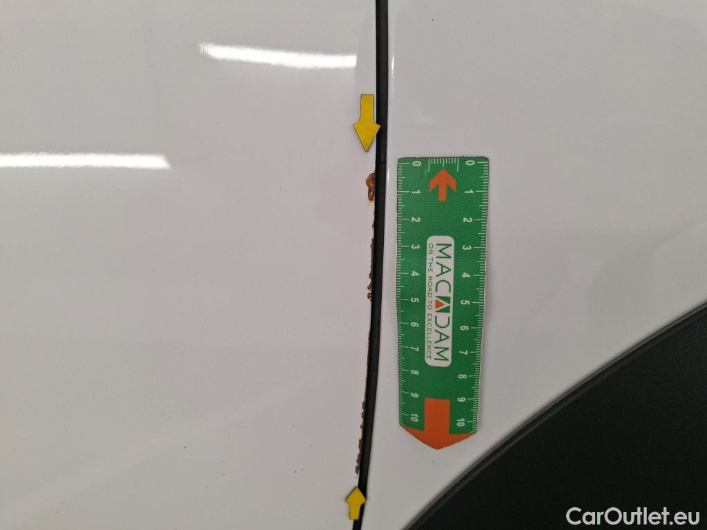  Citroen  C4 Cactus  Feel Nav Société 1.5 BlueHDi 100CV BVM6 E6d #3