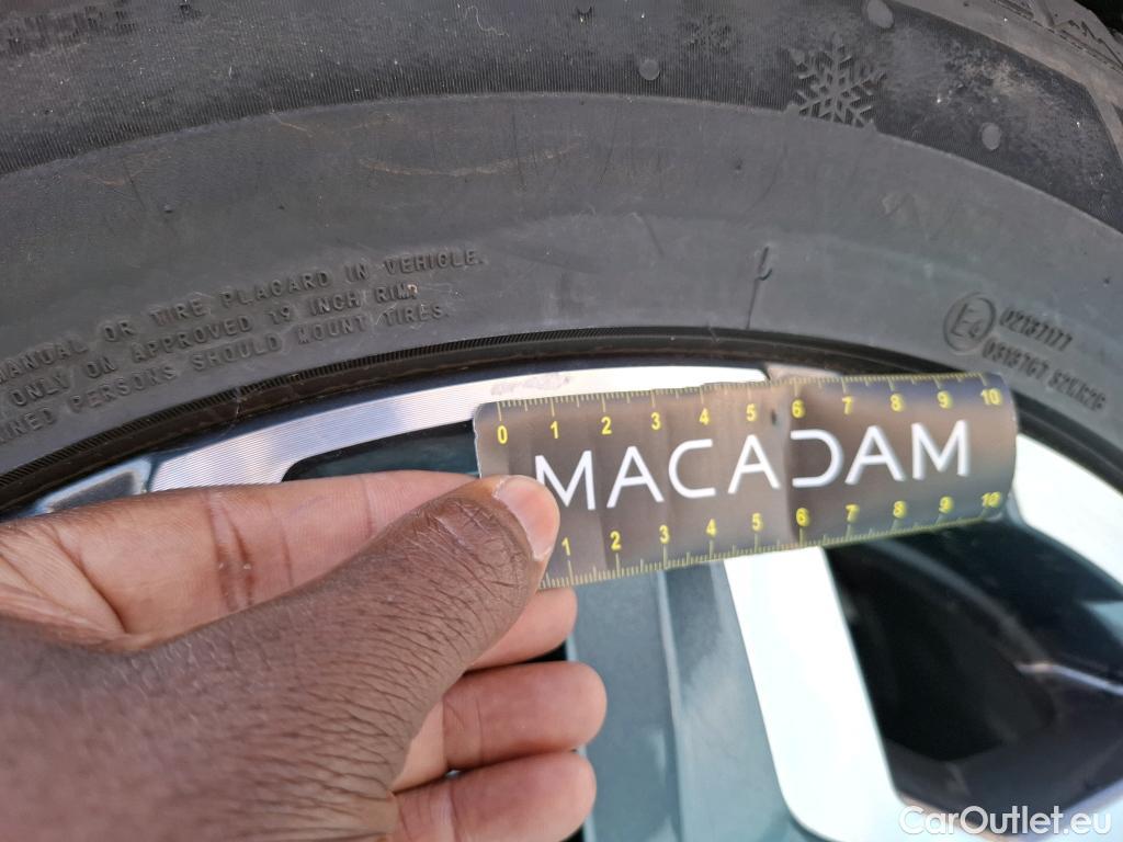  Hyundai  Santa Fe HYUNDAI  / 2020 / 5P / SUV 1.6 T-GDI 265 PHEV HTRAC EXECUTIVE AUTO #77