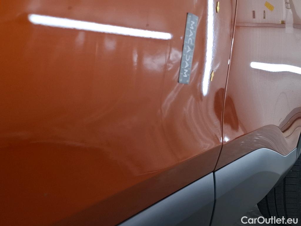  Citroen  C4  Berline Feel Pack 1.2 PureTech 130CV BVA8 6E #4