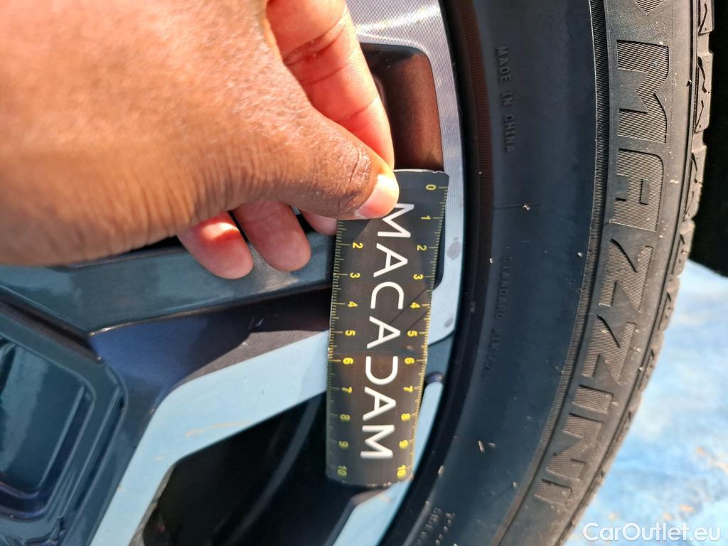  Hyundai  Santa Fe HYUNDAI  / 2020 / 5P / SUV 1.6 T-GDI 265 PHEV HTRAC EXECUTIVE AUTO #132