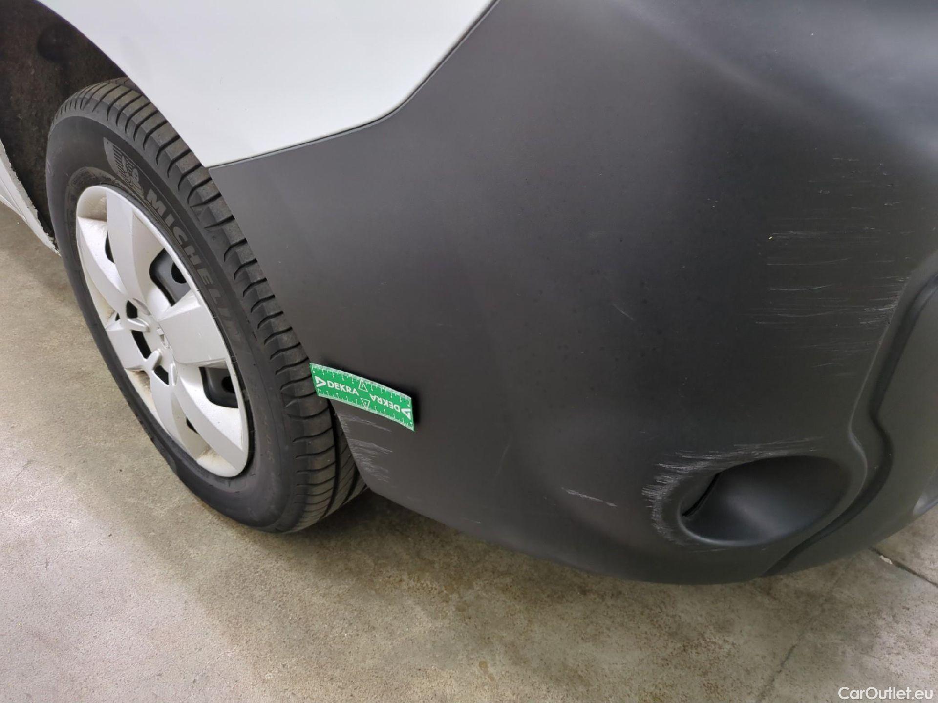  Renault  Kangoo  II Express Maxi Extra (Série Spéciale) 1.5 dCi 95CV BVM6 E6dT #28