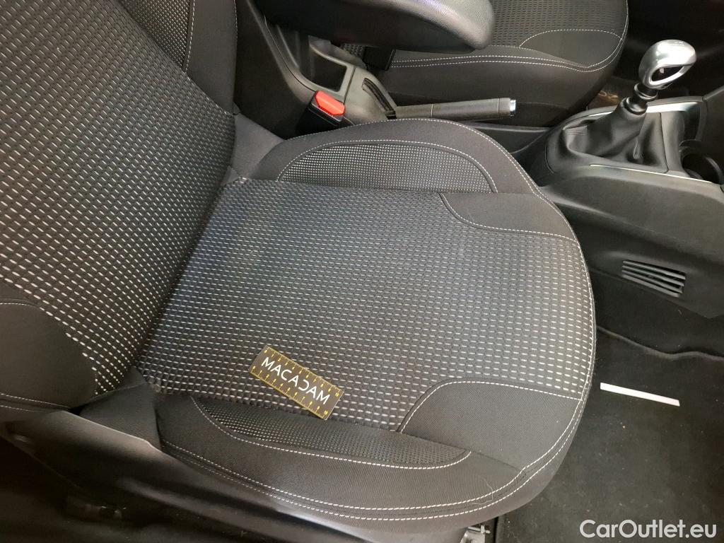  Peugeot  208  Allure Business 1.2 PureTech 110CV BVM6 E6dT #23