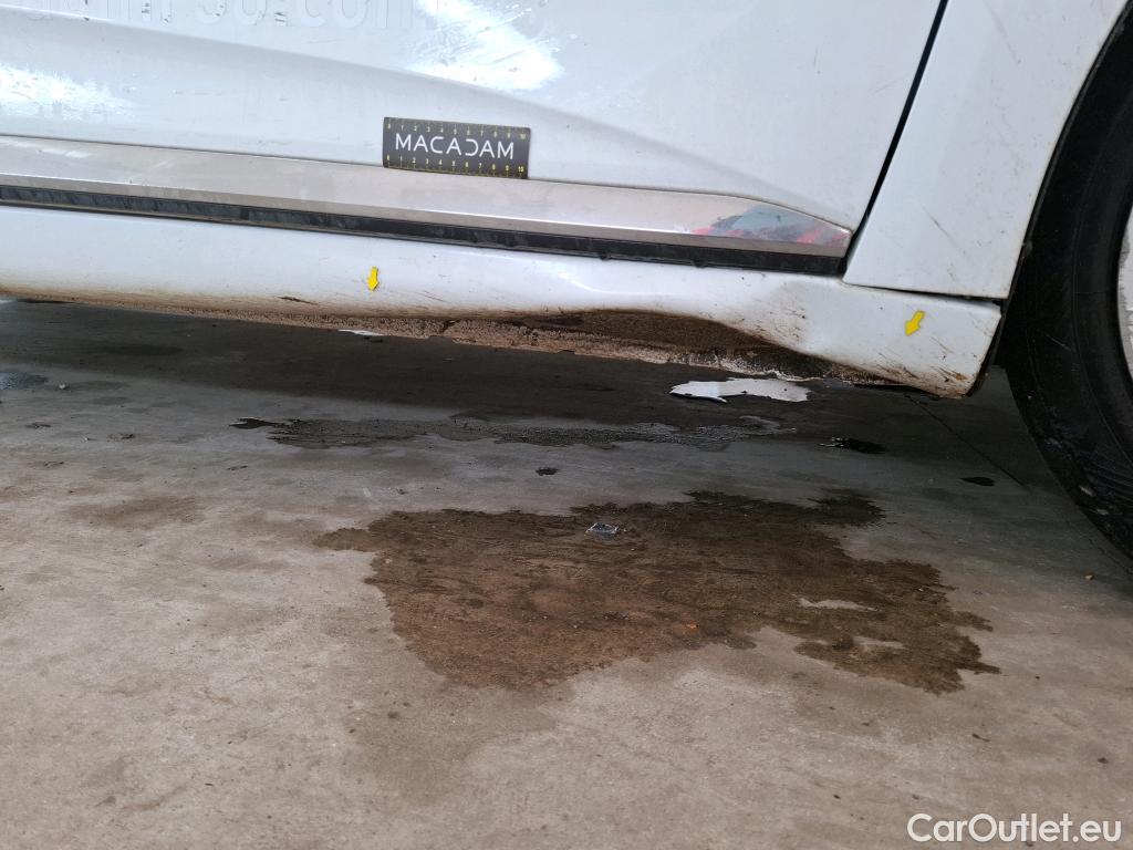  Renault  Clio RENAULT  / 2019 / 5P / Berline Business SCe 65 #2