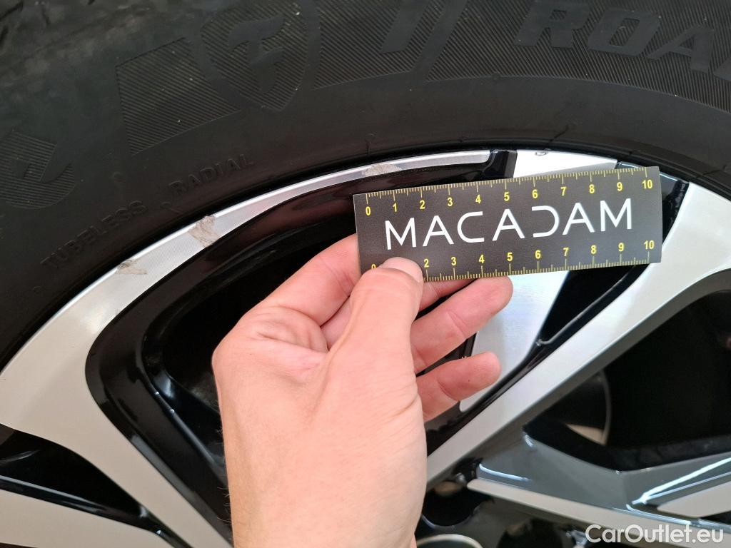  Toyota  C-HR TOYOTA  / 2016 / 5P / SUV 1.8 HYBRIDE 122 EDITION(SP) #52