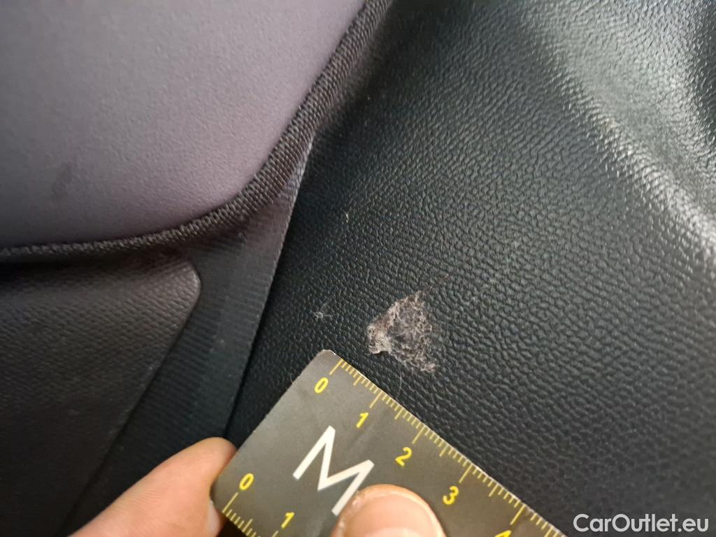  Peugeot  2008  Allure Business 1.2 PureTech 130CV BVA8 E6d #24