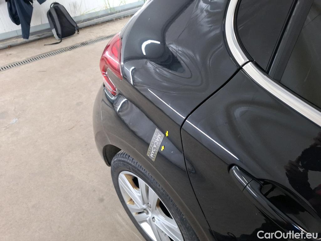  Peugeot  208  Allure Business 1.2 PureTech 110CV BVM6 E6dT #4