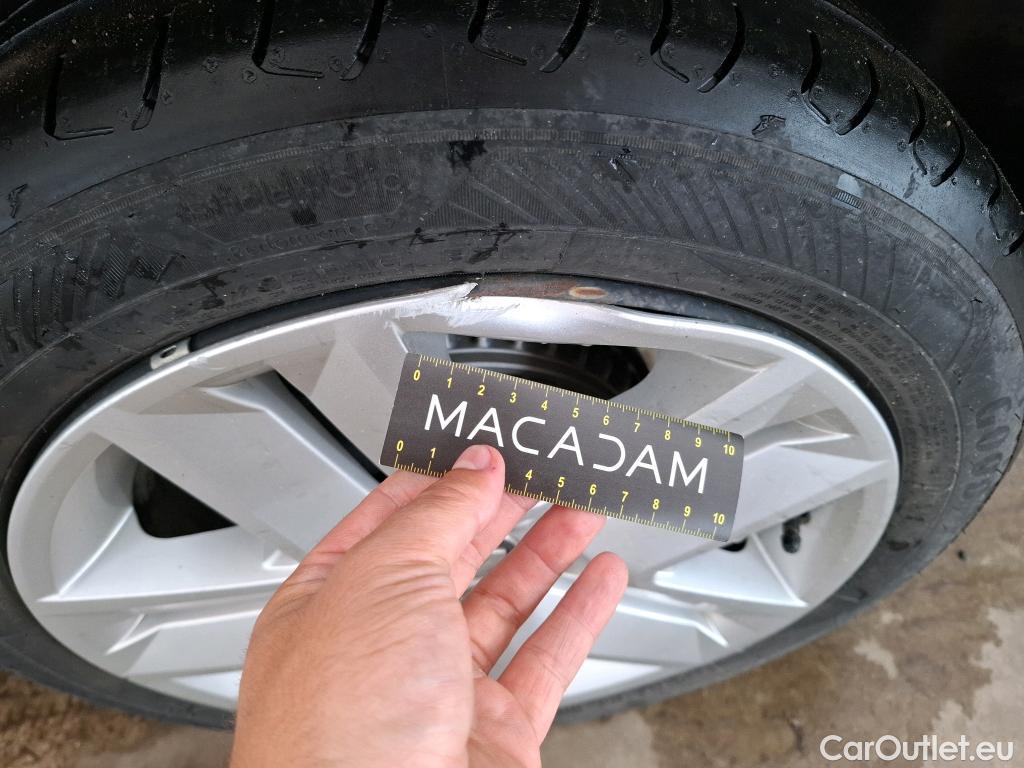  Renault  Clio RENAULT  / 2019 / 5P / Berline Business SCe 65 #8