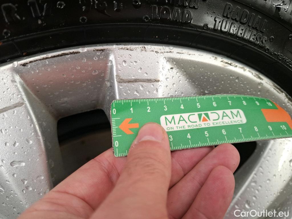  Mercedes  C-Klasse MERCEDES-BENZ Classe C Break 5p Break C 200 Business Line #9