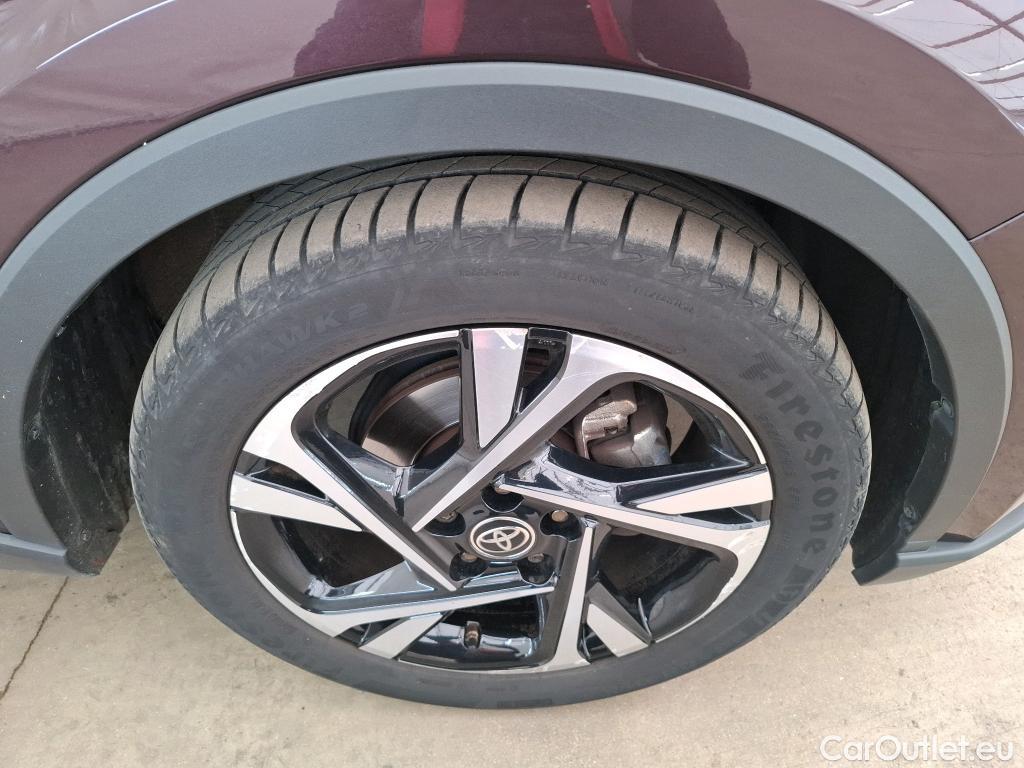  Toyota  C-HR TOYOTA  / 2016 / 5P / SUV 1.8 HYBRIDE 122 EDITION(SP) #11