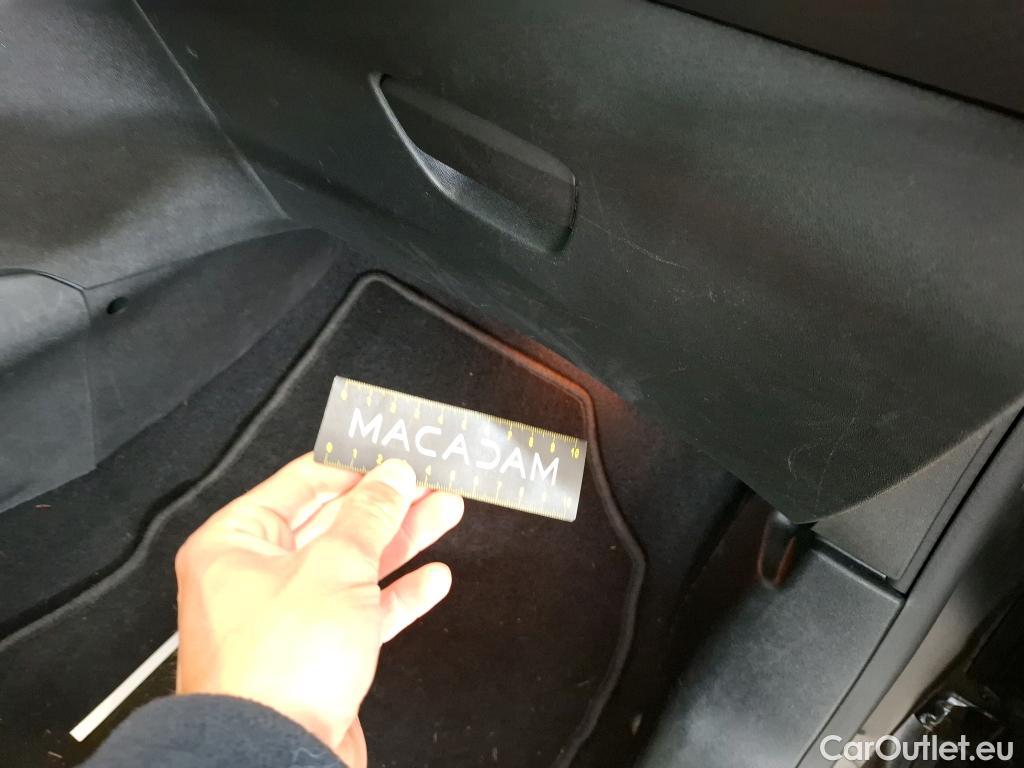  Peugeot  208  Allure Business 1.2 PureTech 110CV BVM6 E6dT #27