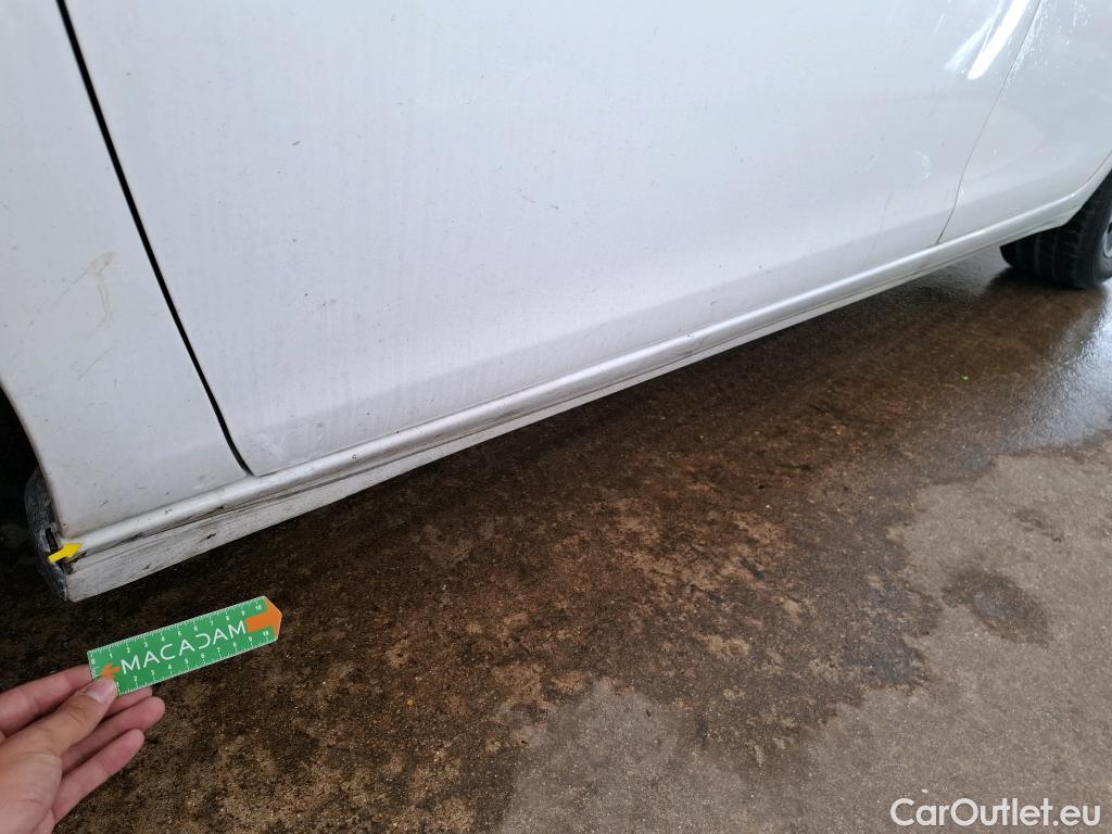  Peugeot  308 PEUGEOT  / 2017 / 5P / Berline BlueHDi 130 EAT6 S&S ALLURE BUSINESS #2