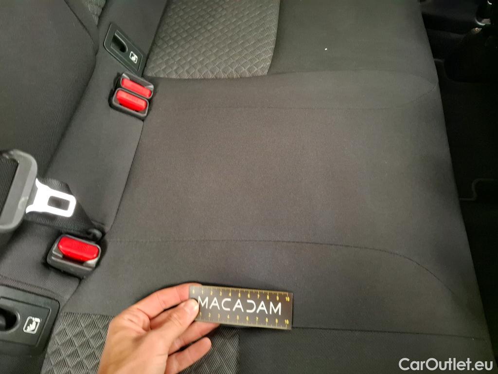  Toyota  C-HR TOYOTA  / 2016 / 5P / SUV 1.8 HYBRIDE 122 EDITION(SP) #43