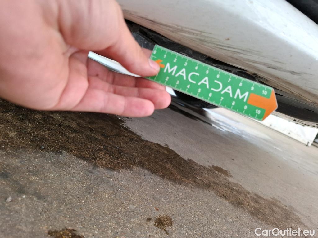  Peugeot  308 PEUGEOT  / 2017 / 5P / Berline BlueHDi 130 EAT6 S&S ALLURE BUSINESS #16