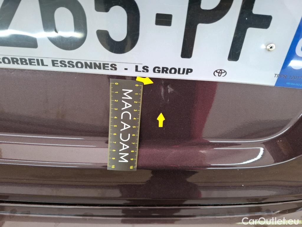  Toyota  C-HR TOYOTA  / 2016 / 5P / SUV 1.8 HYBRIDE 122 EDITION(SP) #39